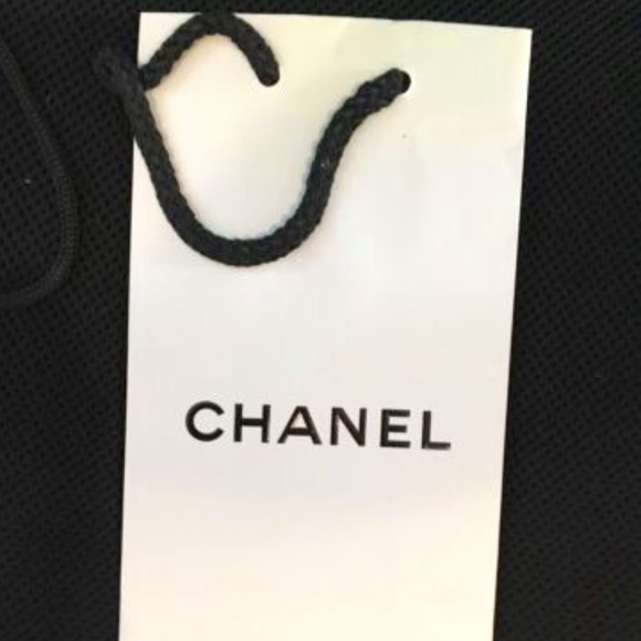 CHANEL Bag White Black Letters 9' X 5' Black String Collapsible - Picture 15 of 16